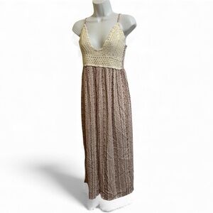 A hint of Blush juniors romper new with tags